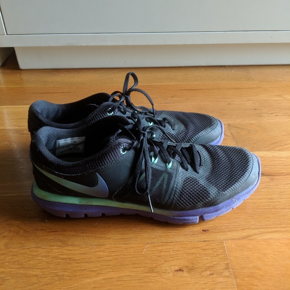 Nike Flex Sneakers